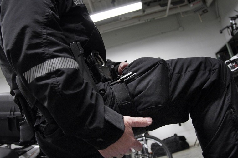 Police officers on bicycles can provide more aid