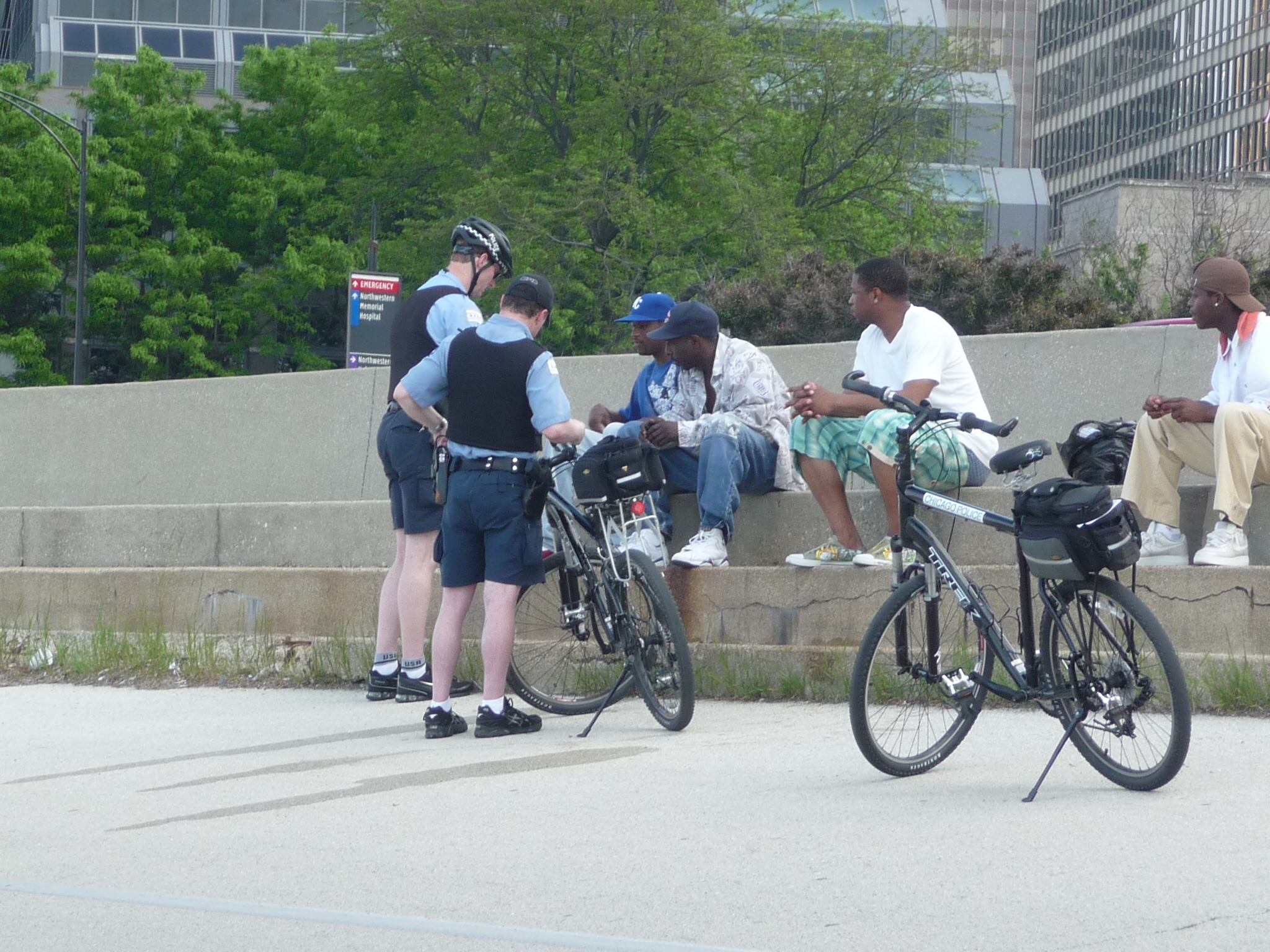 Chicago Cops to Patrol Most Violent Areas on Bikes
