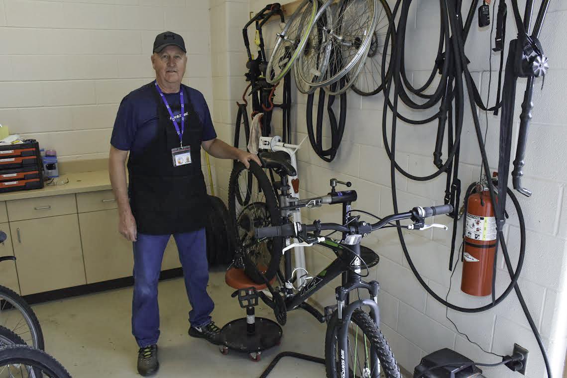 Pueblo’s quiet stars: Jesik keeps bike officers rolling