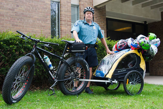 Minneapolis police build relationships with kids