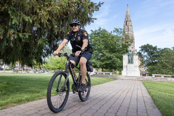 Bicycle patrols provide police with change of scenery in their communities
