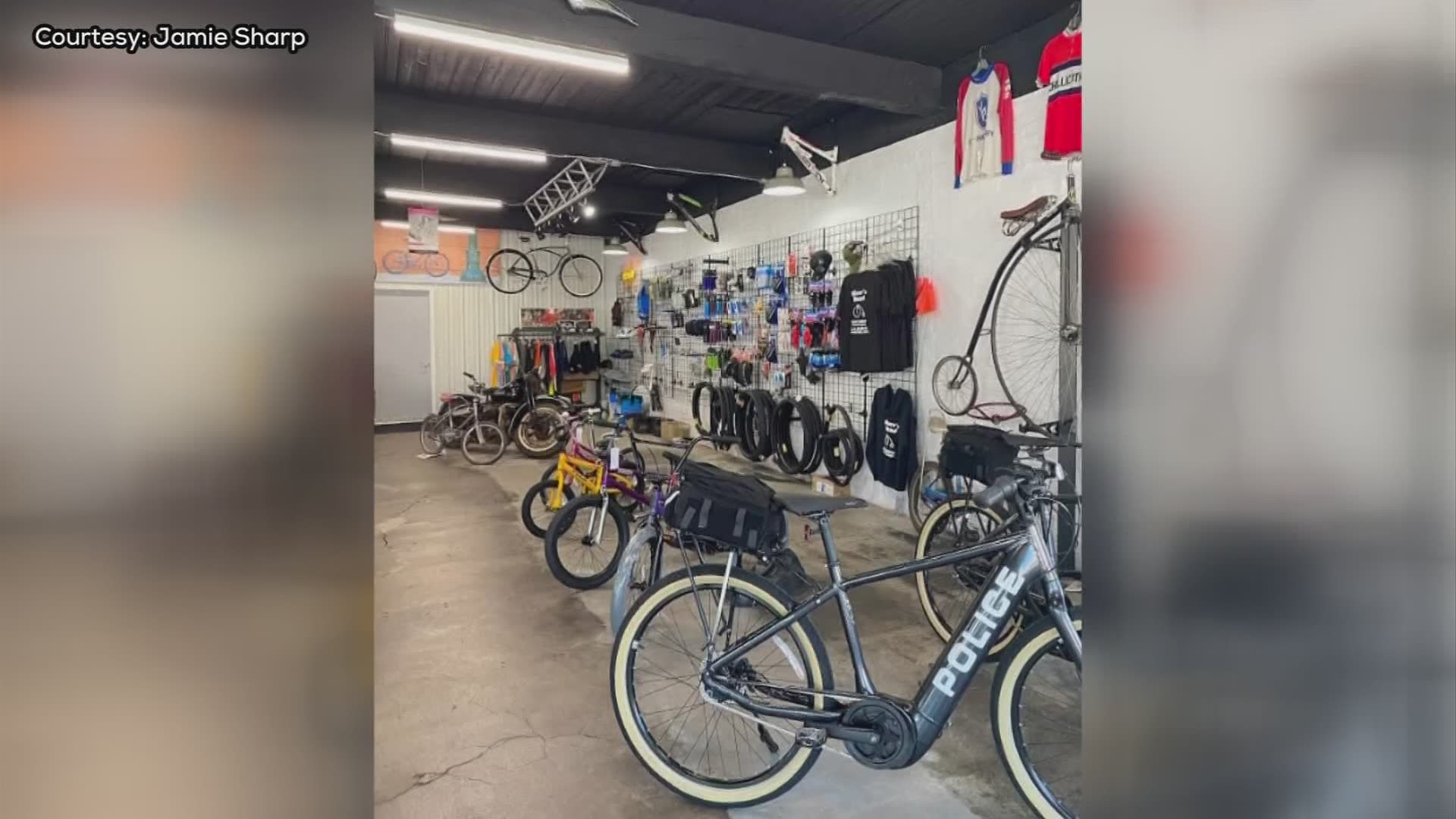 Pastor purchases electric bikes for Chillicothe police to help increase community policing