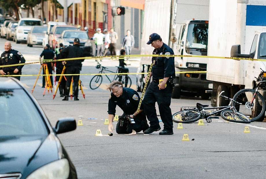 Suspect arrested after SFPD officer on bike is hit, critically injured