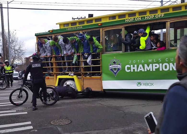 Bicycle officer injured in collision with trolley near Sounders rally at Seattle Center