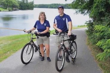 Bicycle riding auxiliary officers help patrol Grand Rapids
